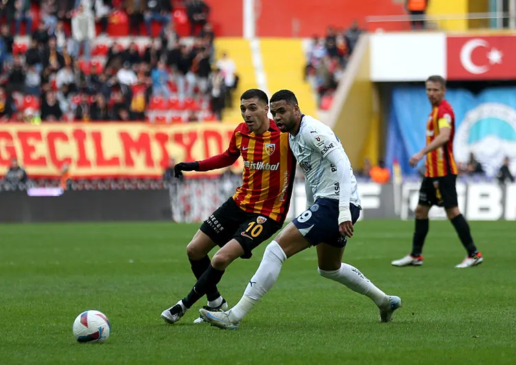 FENERBAHÇE HABERİ: En-Nesyri için 50 milyon Euro’luk çılgın iddia! Fenerbahçe’den dev hamle...