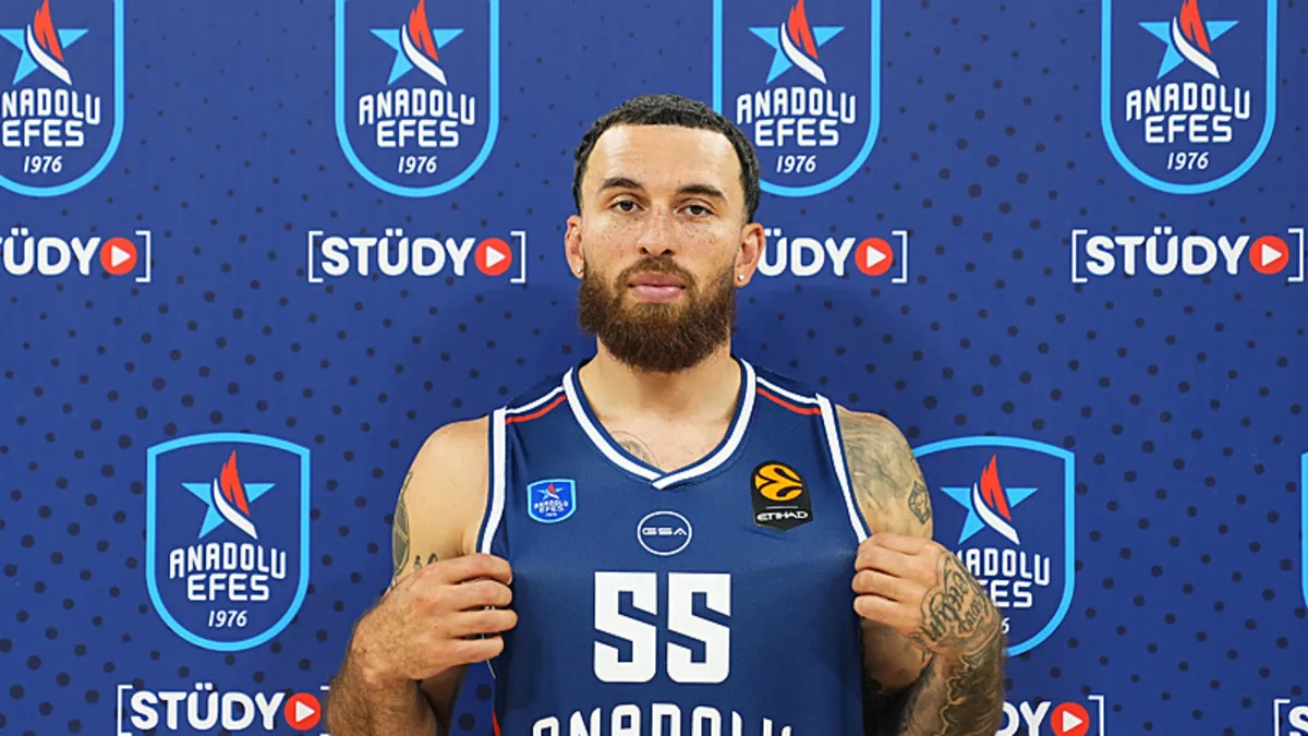Mike James: Anadolu Efes'e katıldığım için heyecanlıyım