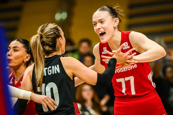 a-milli-kadin-voleybol-takimi-italyaya-maglup-1780777636450.jpg