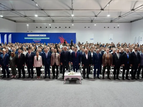 cop31-oncesi-antalyada-hazirliklar-tamamlandi-belekte-38-kilometrelik-yol-yenilendi-1788604181457.jpg