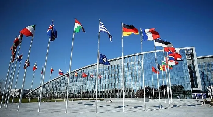 fransiz-solundan-macrona-natodan-ayrilma-cagrisi-abd-dunya-barisini-tehdit-ediyor-1769087292066.jpg Fransız solundan Macron’a NATO’dan ayrılma çağrısı: “ABD dünya barışını tehdit ediyor”