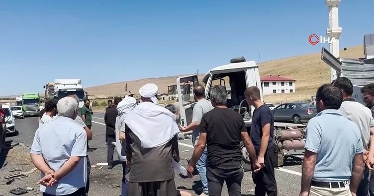 Elazığ’da kamyonlar çarpıştı: 1 yaralı