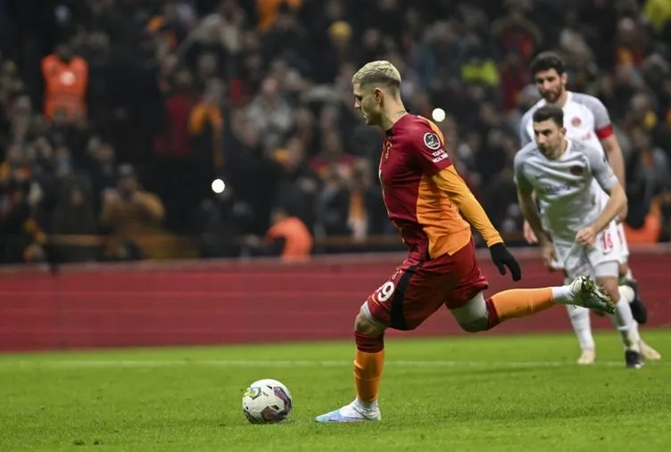 Son dakika Galatasaray haberi: Emre Taşdemir’in pozisyonu penaltı mı? Ahmet Çakar’dan olay sözler!