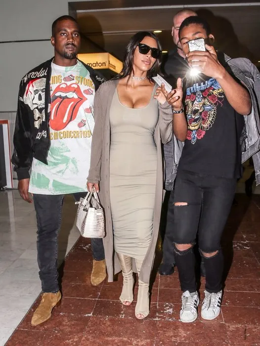Kim Kardashian & Kanye West Paris’te