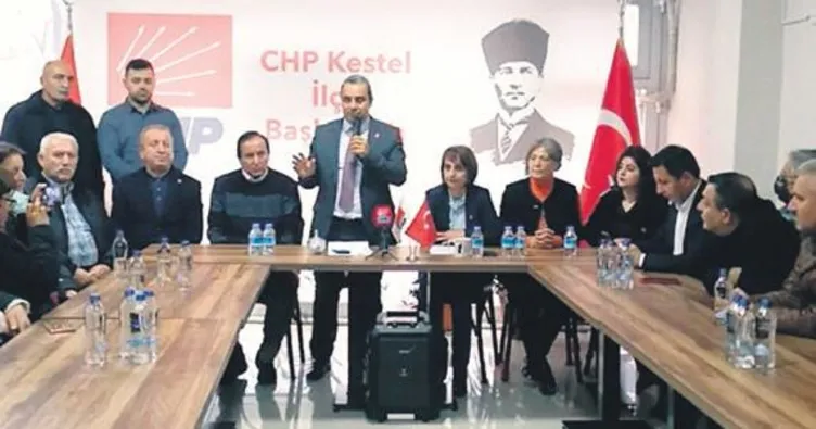 Kaçağı yıktı diye istifaya çağırdı