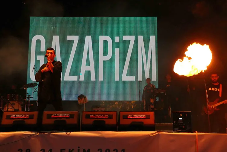 Ünlü rapçi Gazapizm hakkında bomba iddia! İstanbul’daki lüks otelde genç bir hostes ile…
