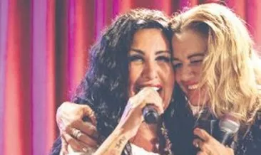 Nükhet Duru sürprizi