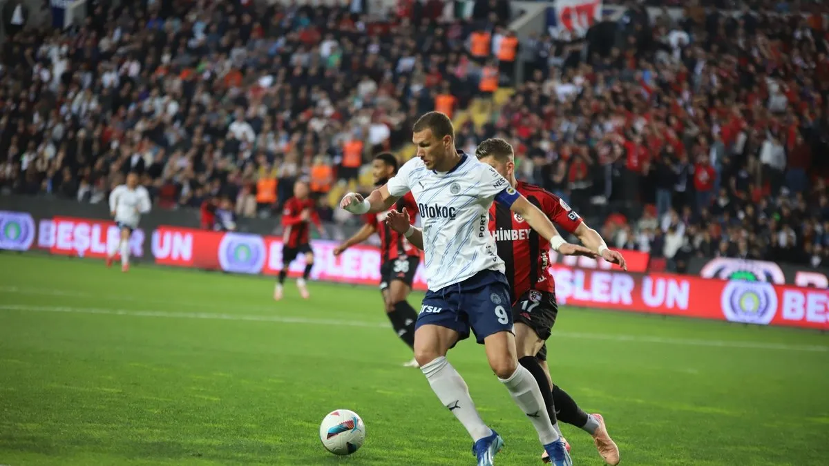 Fenerbahçe, bu sezon 6. kez geriden gelerek kazandı