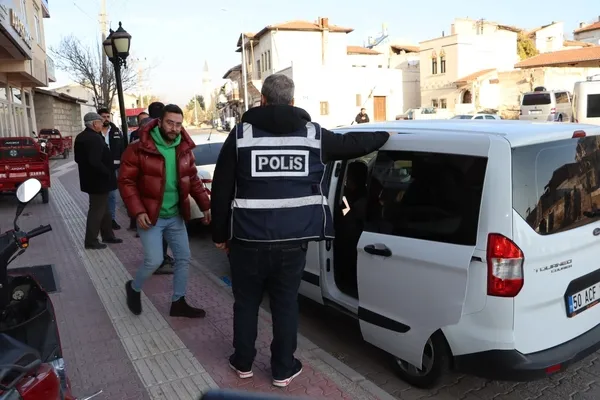 Sevgililerden tarihin en büyük rüşvet vurgunu! Noterde 500 milyonluk rüşvet mesaisi - Galeri - Yaşam