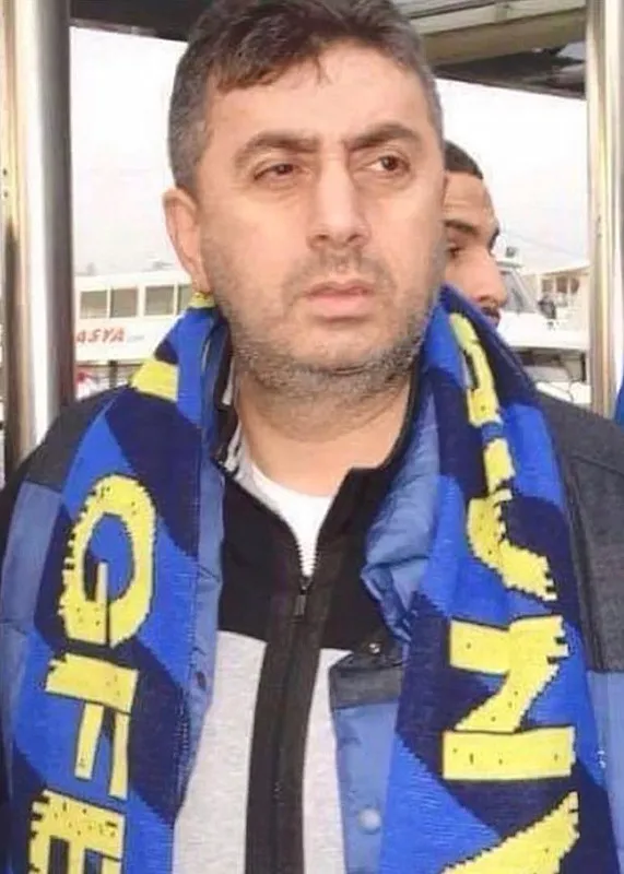 son-dakika-fenerbahce-tribun-lideri-ibrahim-gumustekin-sokak-ortasinda-vurulmustu-gorgu-taniklari-o-anlari-anl-1767101844857.jpg (571×800)