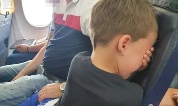 Uçak korkusu olan küçük çocuğa acımadı! Kadın yolcunun tavrı interneti ikiye böldü
