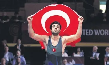 Ekrem Öztürk bronz ile döndü