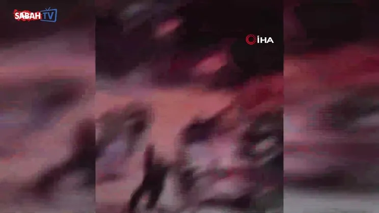 7 kişi bir adamı böyle dövdüler | Video