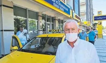 İzmir’deki taksiler dezenfekte ediliyor