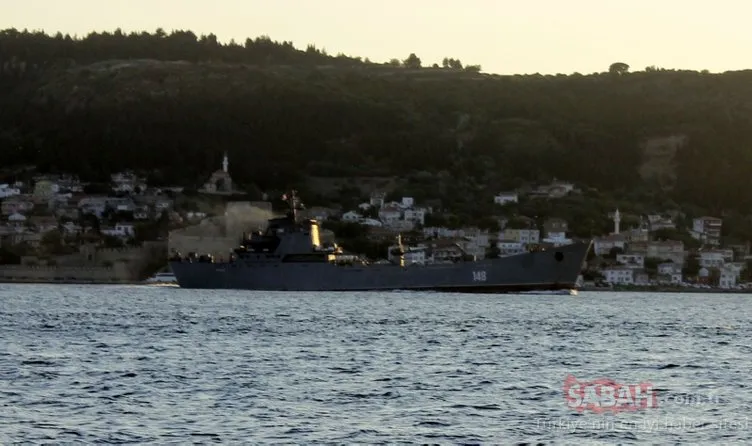 Rus savaş gemisi ’Orsk’ Çanakkale Boğazı’ndan geçti