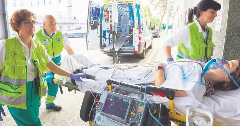 ilk 6 saatte tedavi edilen 3 hastadan