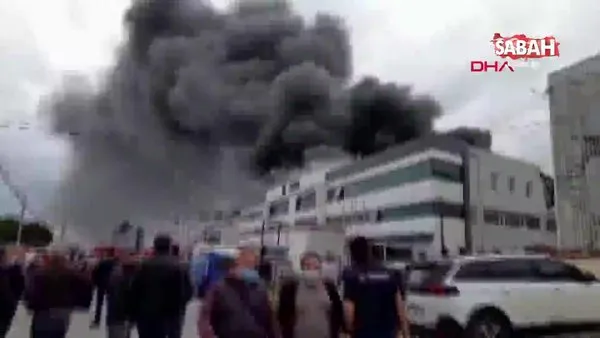 Silivri'de bir fabrikada yangın çıktı | Video