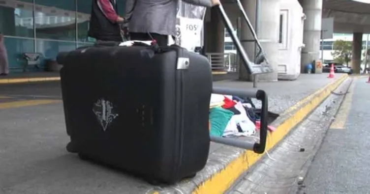 Son Dakika: Güney Afrika’dan gelen yolcunun çantasından çıkanlar şoke etti