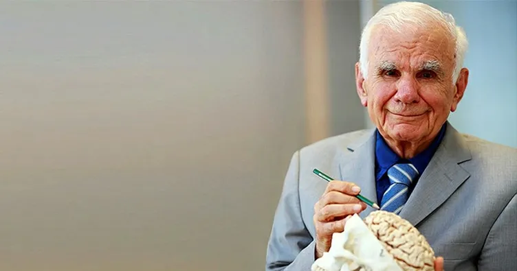 Yüzyılın beyin cerrahına bir onur daha