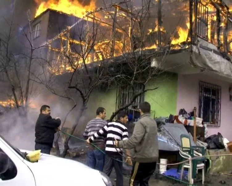 Ataşehir’de evler kül oldu
