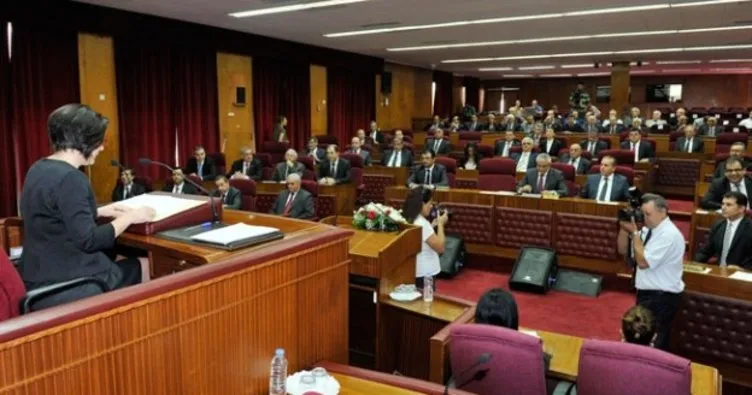 KKTC’de yeni kabine listesi mecliste okundu