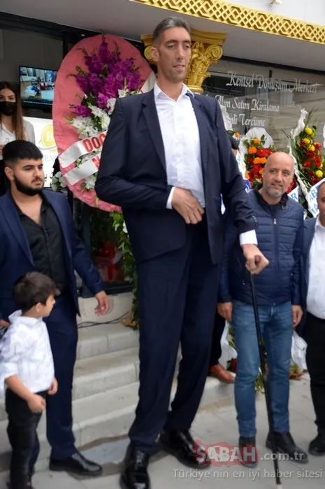 Dünyanın en uzun insanı Sultan Kösen: Bana 5 doz aşı yapılmasını istedim