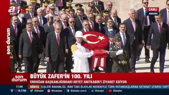 Son Dakika: Büyük Zafer'in 100. yılı! Başkan Erdoğan ve devlet erkanı Anıtkabir'i ziyaret etti | Video