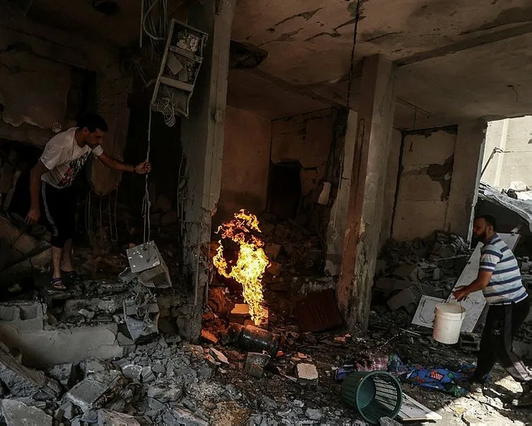 SON DAKİKA: Siyonist İsrail kadın ve çocuk demeden Gazze'de ev ev katliam yapıyor