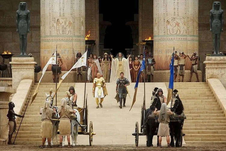 Exodus: Tanrılar ve Krallar filminden kareler