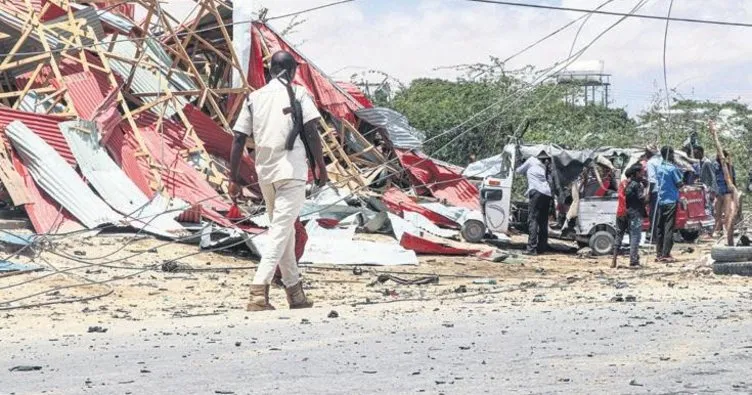 Eş-Şebab örgütü, ABD ve Avrupa güçlerine saldırdı