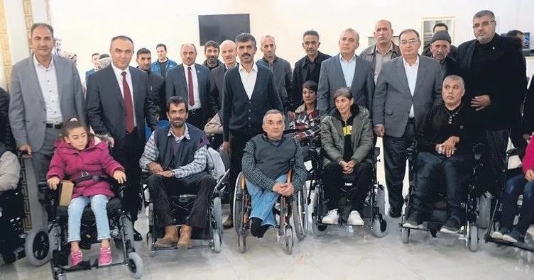 Kilis’te 75 engelliye tekerlekli sandalye verildi