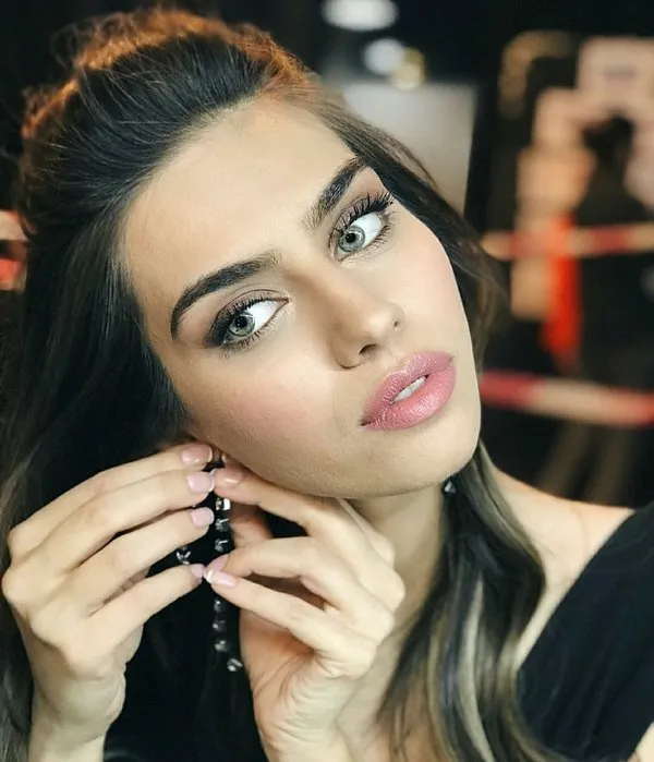 Ünlülerin anneleri (Can Verel)