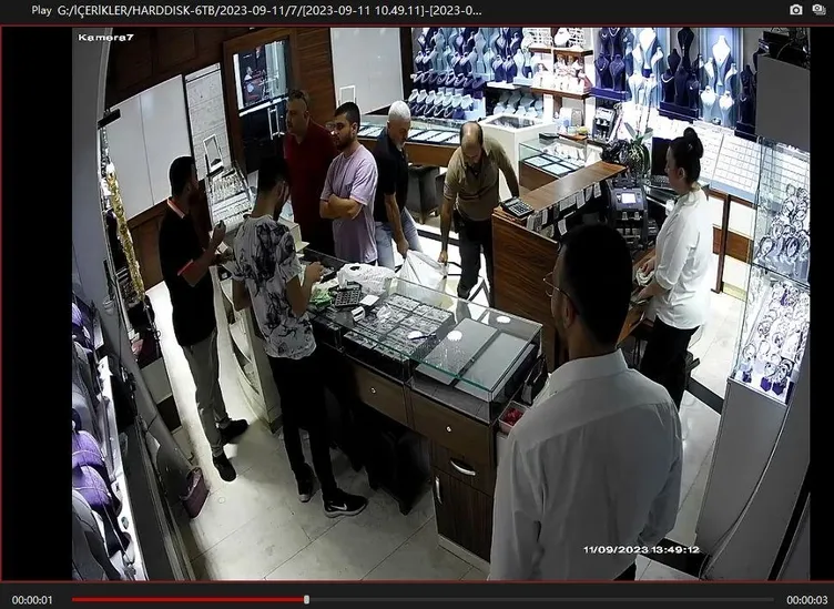 SON DAKİKA... Antalya’da Hawala operasyonu: 20 milyar TL’yi aktaran çete suçüstü yakalandı!