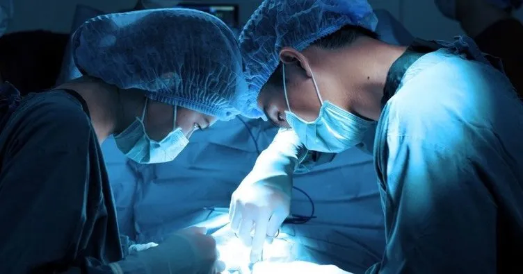 Milyonda bir görülen nadir tümör 11 saat süren ameliyatla alındı