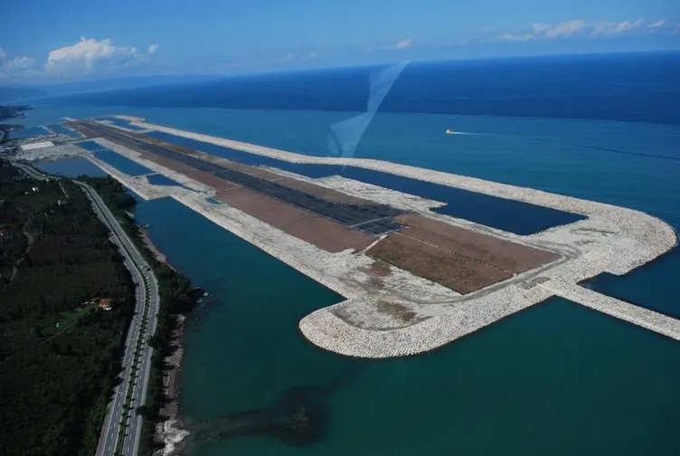 Türkiye’nin denize yapılan ilk havalimanı havadan görüntülendi