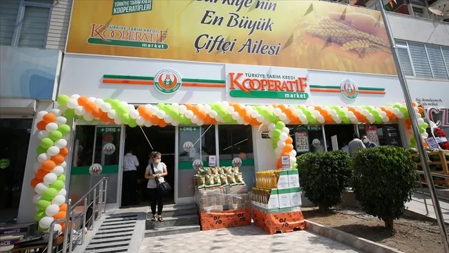 tarim-kredi-kurum-marketlerinde-urunlerin-pahaliya-satildigi-iddialarini-yalanladi-1670484897122.jpg