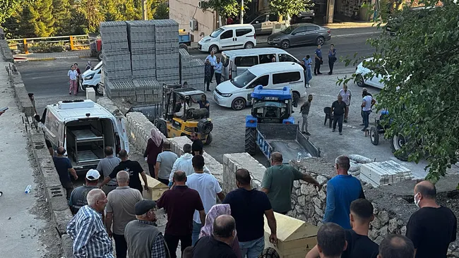 son-dakika-sabahcomtr-ozel-mardinde-bir-gunde-3-kadin-evinde-olu-bulundu-dikkat-ceken-darp-veya-kesici-alet-id-1755851606043.jpeg SON DAKİKA… Mardin’de bir günde 3 kadın evinde ölü bulundu: Dikkat çeken darp veya kesici alet iddiası!