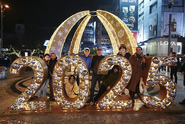 istanbul-valiligi-yilbasi-tedbirlerini-acikladi-60-bin-68-personel-gorev-yapacak-o-ilcelerde-oturanlar-dikkat-1735624991101.jpeg