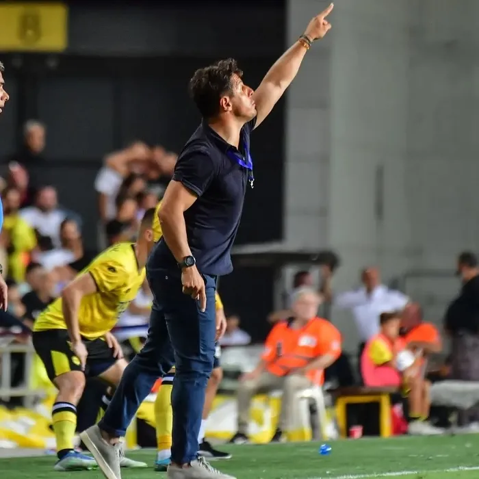 Emre Belözoğlu’ndan şaşırtan itiraf! Başkasıyla nişanlıyken...