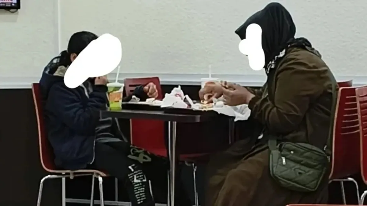 Burger King'deki insanlık ayıbına inceleme! Bakanlık harekete geçti: "Kabul edilemez"