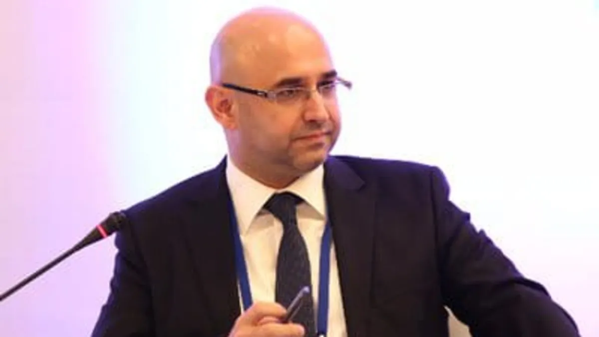 Ümit Sanlav: “Çocukların dijital güvenliği platformların inisiyatifine bırakılamaz” haber görseli