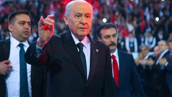 MHP Başkanlık divanına giren 7 isim belli oldu