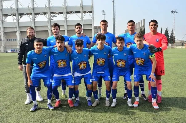 Yunusemre Belediyespor U18 takımı namağlup grup şampiyonu oldu