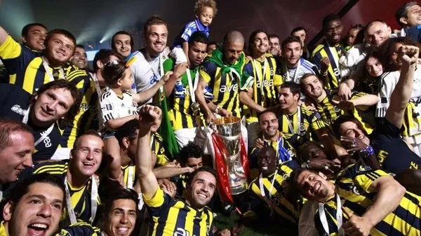 Tek bir istisna var! 26. hafta'ya lider giren takımlar sezonu nerede tamamlıyor?