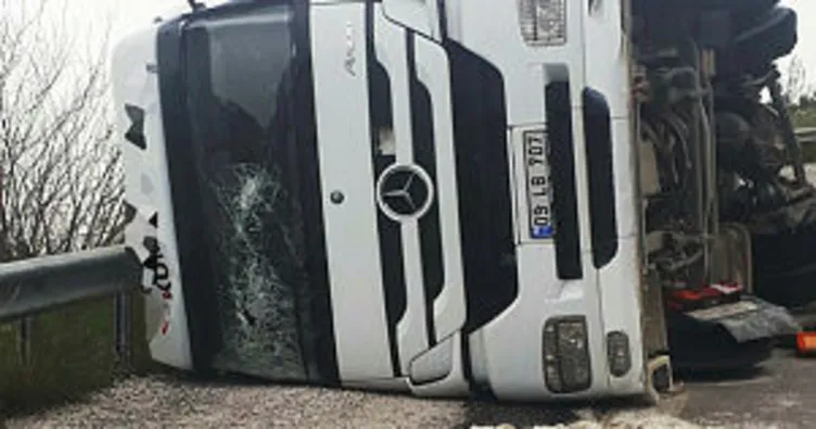 Maden yüklü TIR devrildi