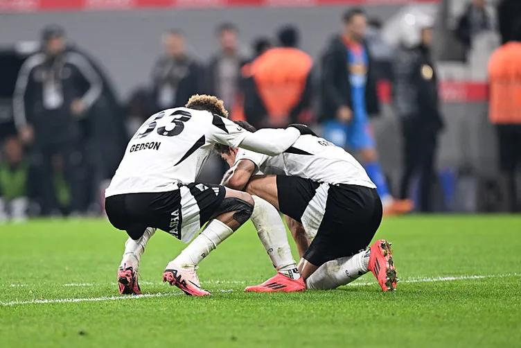 Beşiktaş’taki depremin perde arkası: Samsun yolunda kayış koptu! Kendisini odaya kilitledi