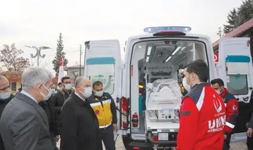 10 yeni ambulans törenle teslim edildi