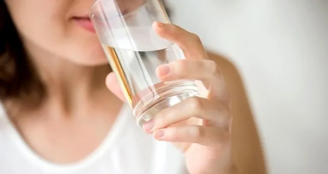 ac karnina su icmenin faydalari