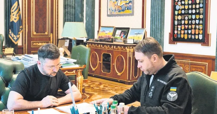 Trump’dan bir darbe de Zelenski’ye