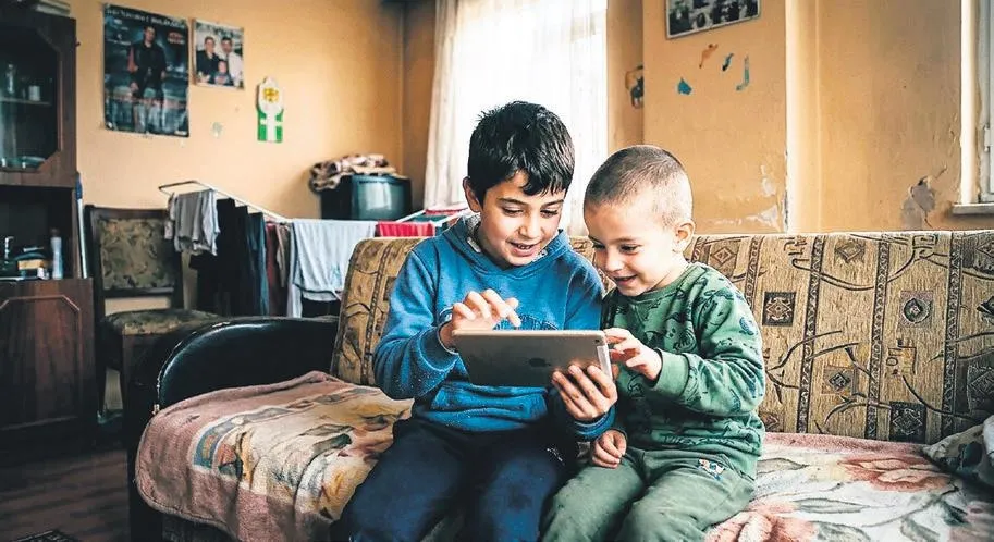 Fakir çocuklar ara tatillerde tablete mi baksın? Fakir çocuklar ara tatillerde tablete mi baksın?